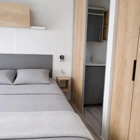 Chez Achille Hébergement de vacances *